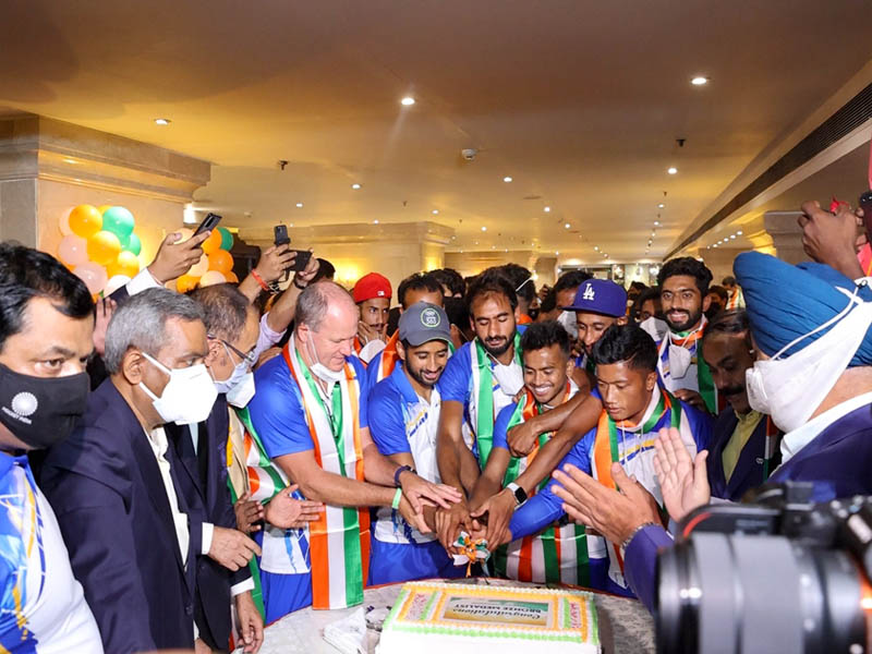 Indian Mens Hockey Team celebrate at The Ashoka Hotel in New Delhi after returning from the Tokyo Olympics 6