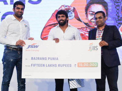 JSW Sports felicitates Olympic Bronze Medallist Bajrang Punia