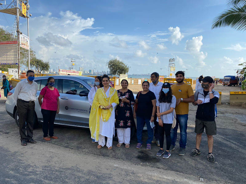 Shaina NC come together for a mega beach cleanup effort after Ganesh Visarjan