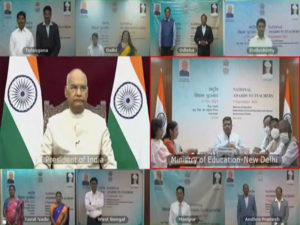 president ramnath kovind hands national teachers award to 44 educators