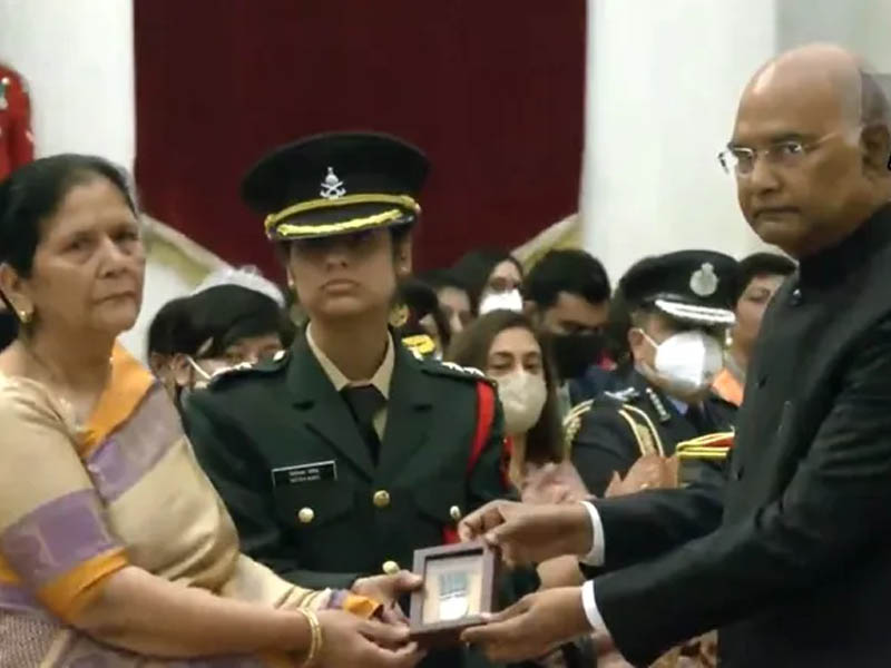 president kovind presents gallantry awards 2021