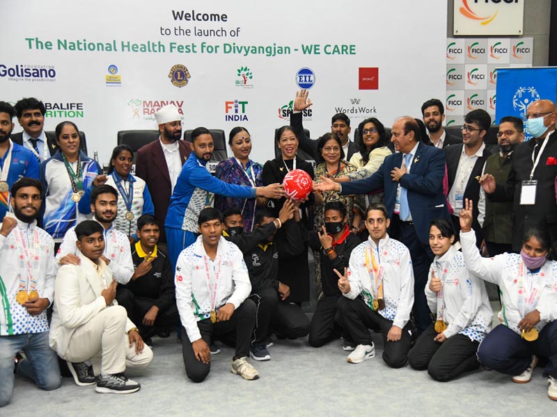 MC Mary Kom with Special Olympics Bharat athletes and officials
