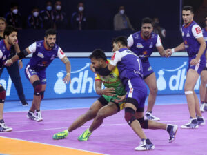 The Haryana Steelers take on Patna Pirates