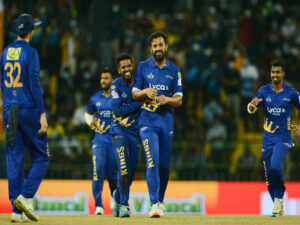 Wahab Riaz celebrates with teammates