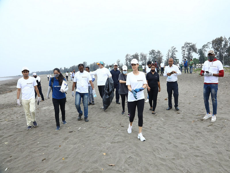 Dia Mirza flags off beach initiative at Suruchi Beach