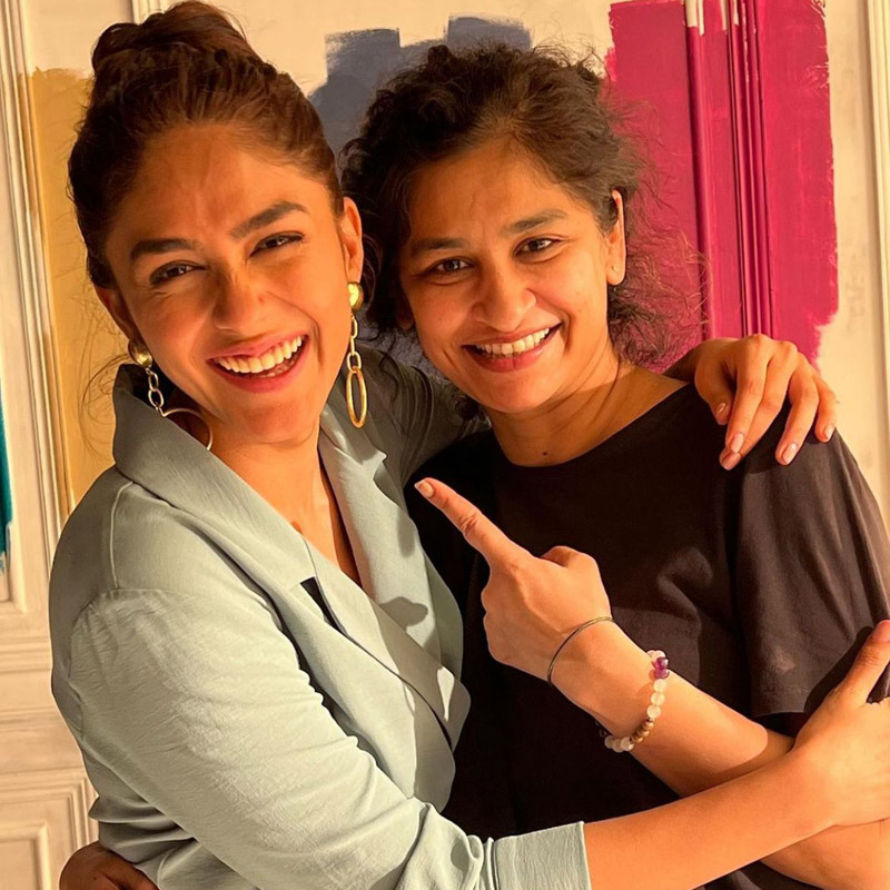 Mrunal Thakur to star in Gauri Shinde