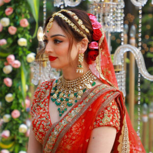 sandeepa dhar turns into a gorgeous traditional bride for her first music video with pratik sehajpal