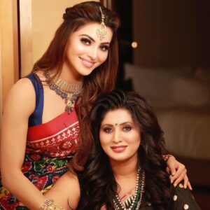 Urvashi Rautela with her mother