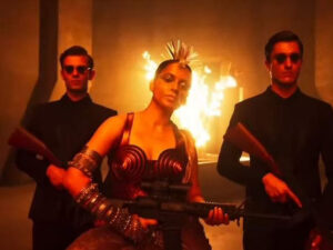 kangana ranaut blazes in dhaakads first song