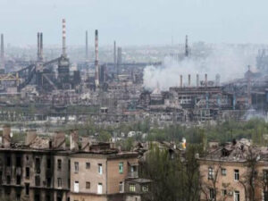 mariupol news ukraine says all women children and elderly out of azovstal steel plant