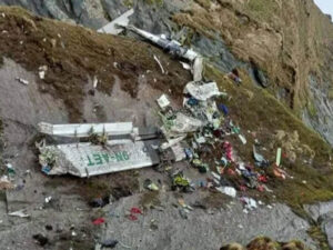 nepal plane carrying 22 passengers crashes