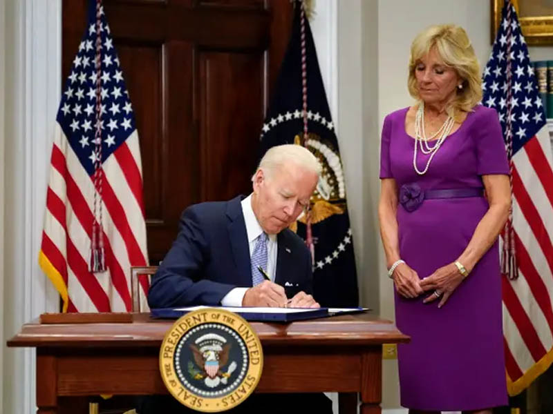 biden signs bipartisan gun safety legislation law