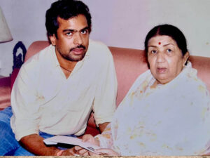 Gajendra Singh with Lata Mangeshkar