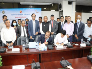 contract signed between india bangladesh for a new railway line from bogura to sirajganj