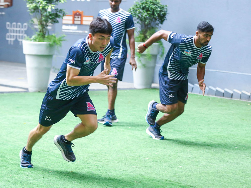 Woosan KO during training