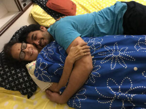 Gashmeer Mahajani celebrated his mothers birthday in Mumbai