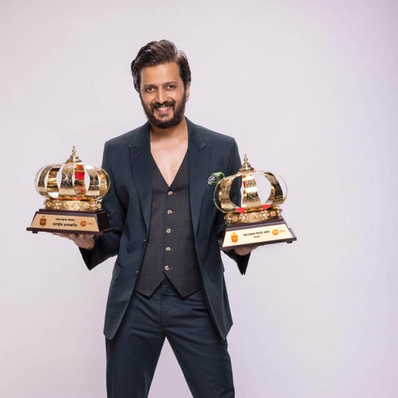 Riteish Deshmukh Bags Trendsetter Award