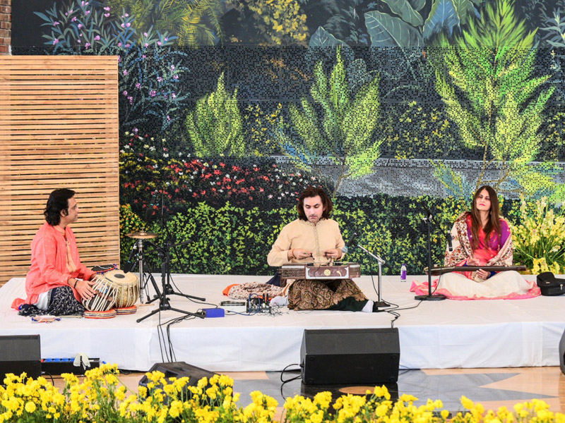 Santoor Maestro Rahul Sharma enthralls the audiences at Day 3 of Kanha Music and Meditation Fest