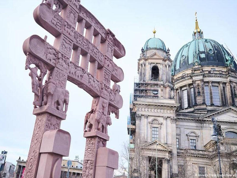 germany unveils replica of india sanchi gate