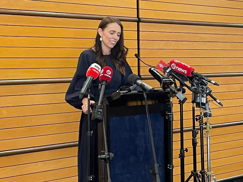 jacinda ardern resigns