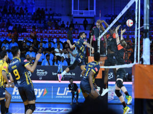 Hyderabad Black Hawks vs Kochi Blue Spikers