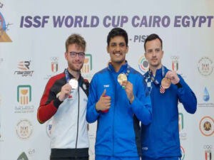 rudrankksh wins world cup 10m air rifle gold