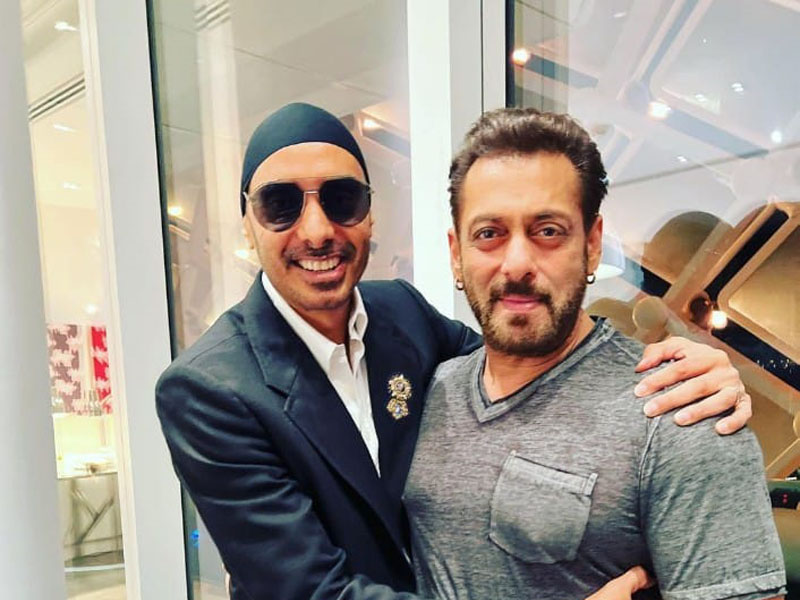 Sukhbir with Salman Khan