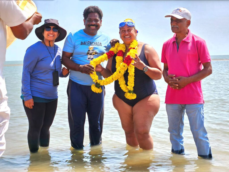 Meenakshi Pahuja swam to India from Sri Lanka 2