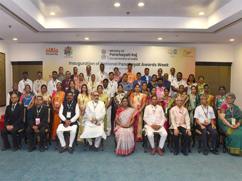 president of india presents national panchayat awards