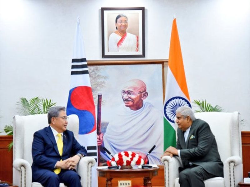 south korean foreign affairs minister park jin calls on vice president jagdeep dhankhar