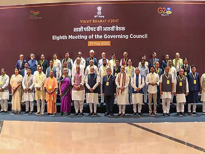 pm modi chairs 8th governing council meeting of niti aayog