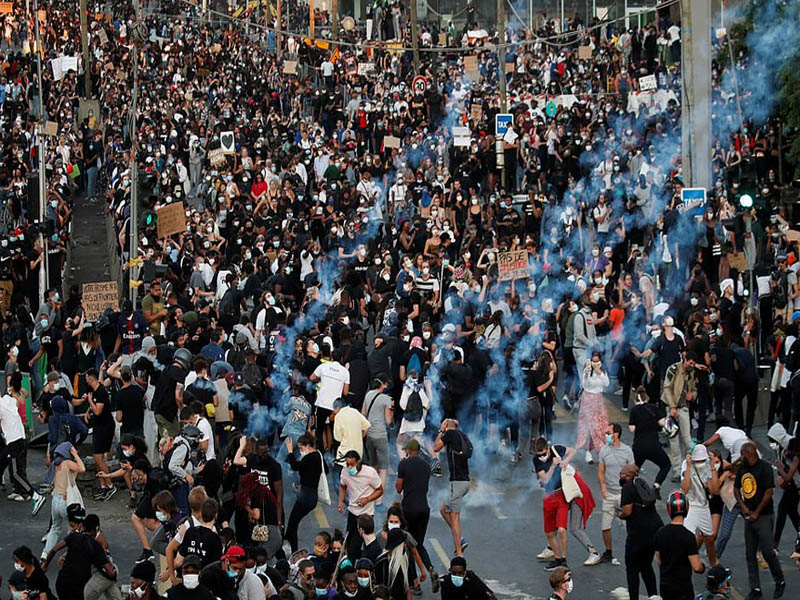 france unrest riots spread thousands march in memory of shot teenager