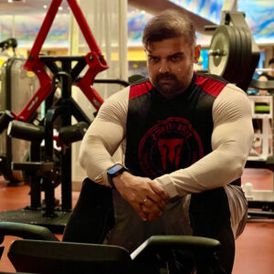 Mimoh Chakraborty Shares An Inspirational Post of His Workout