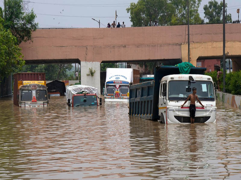 delhi floods yamuna water danger level