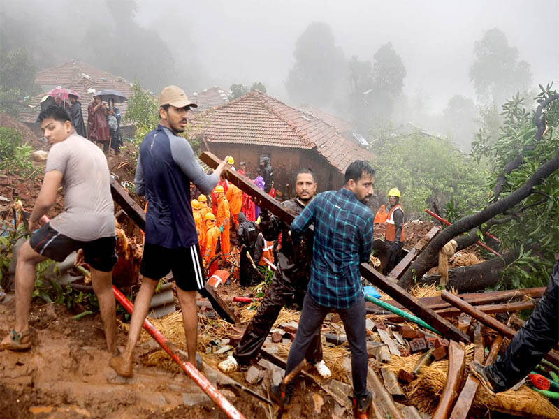 maha landslide 119 villagers are yet to be traced