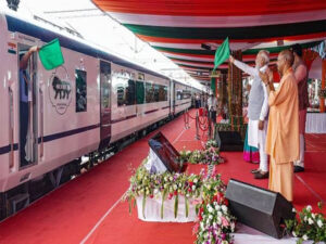 pm modi flags off two vande bharat trains