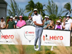 Harman and Finau take lead but spotlight stays on Woods at Hero World Challenge