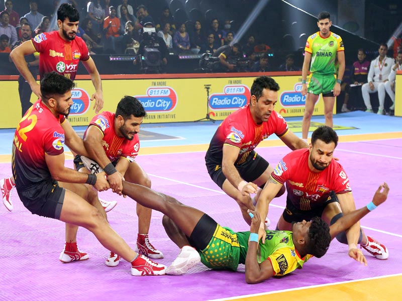 Surjeet Singhs heroics power Bengaluru Bulls to last gasp win over Patna Pirate