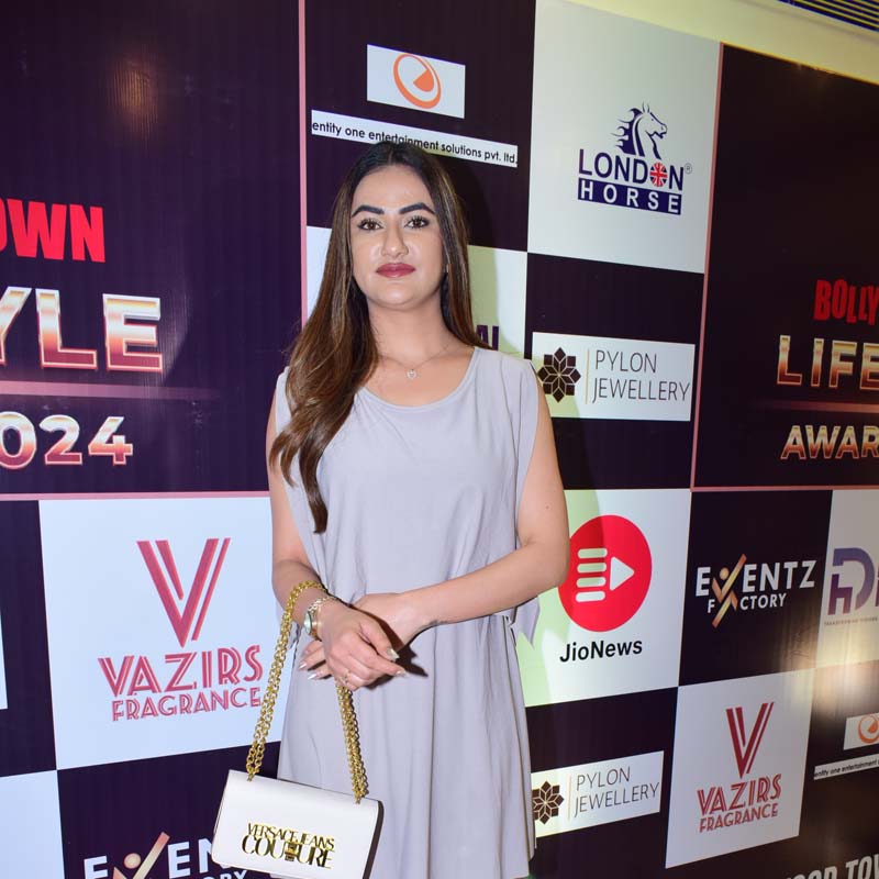 Actress Ruchi Gujjar Shines at Lifestyle Award 2024