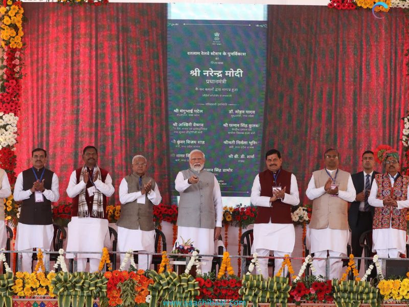 PM Modi launches multiple development projects worth about 7300 crore rupees in Jhabua