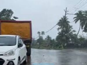 Heavy rain continues to last Kerala