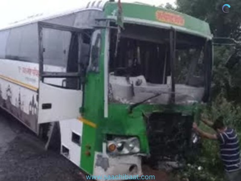 Road Accident In Uttar Pradesh