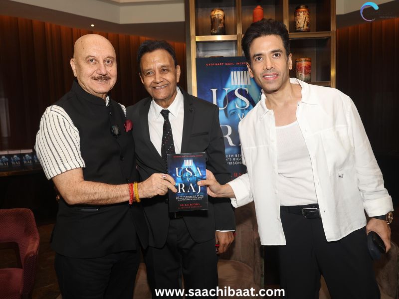 Anupam Kher and Tusshar Kapoor