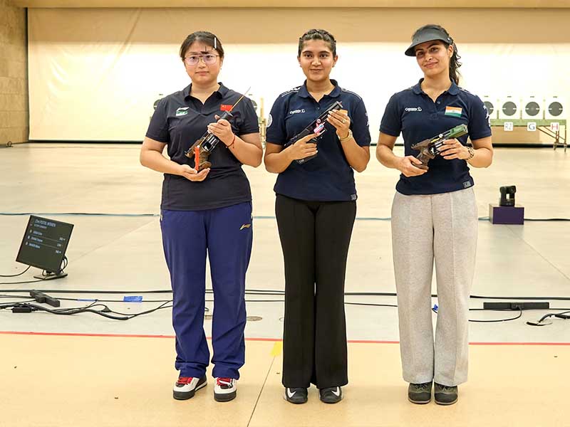 Esha Singh wins gold medal Manu Bhaker bags bronze in 25m pistol