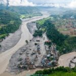 नेपाल में बाढ़ की तबाही के बीच अब भी अपनों की तलाश, 3 हजार से ज्यादा लोग लापता, सुरंगों में फंसे लोगों को बचाने की जद्दोजहद