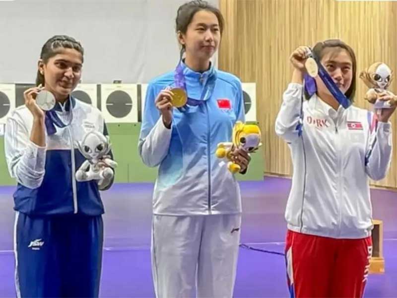 esha singh wins silver in asian games womens 25m pistol